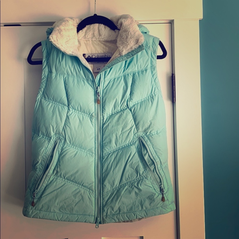 Columbia down vest with hood